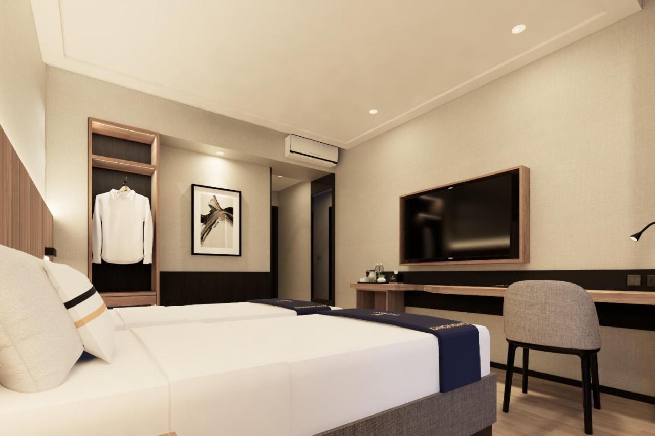 Fieris Hotel & Convention Kertajati Dawuhan Экстерьер фото